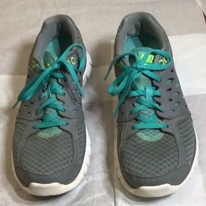 Women’s Nike runners